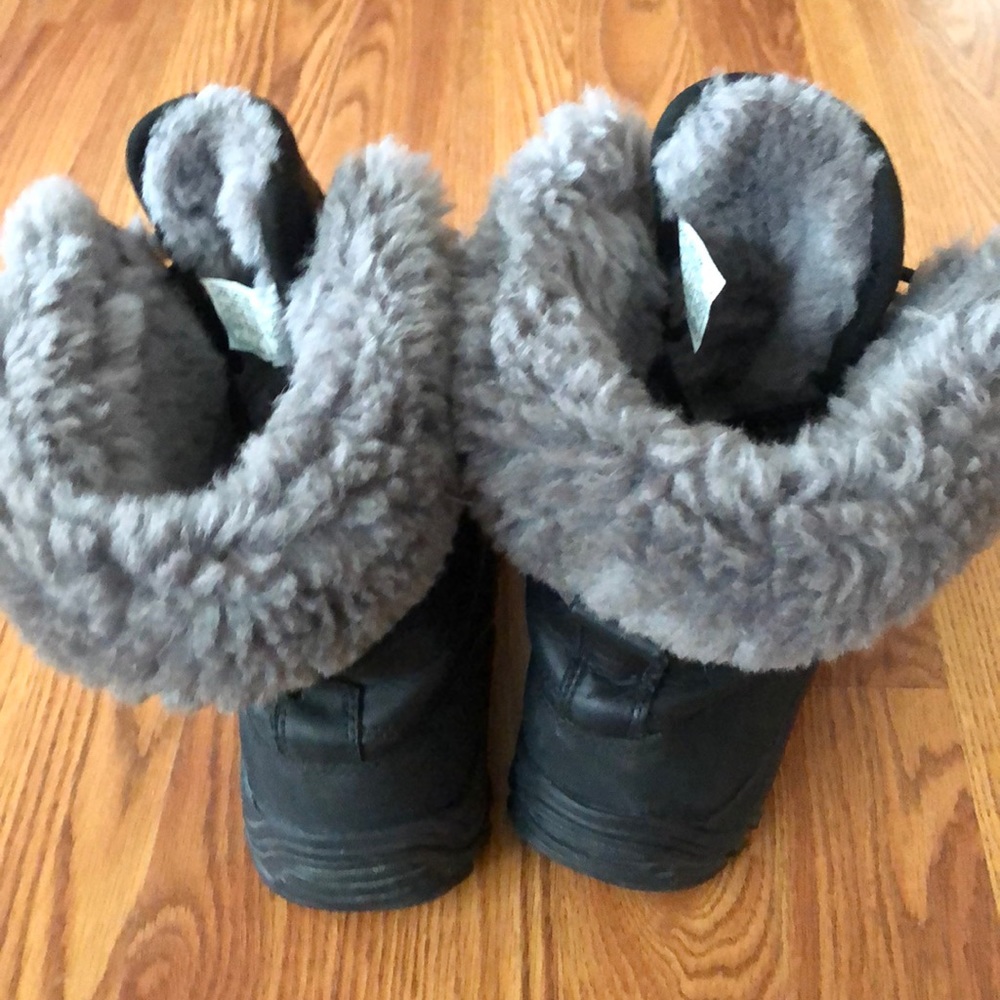 UGG Women's Adirondack III Waterproof Boots - Picture 2 of 8